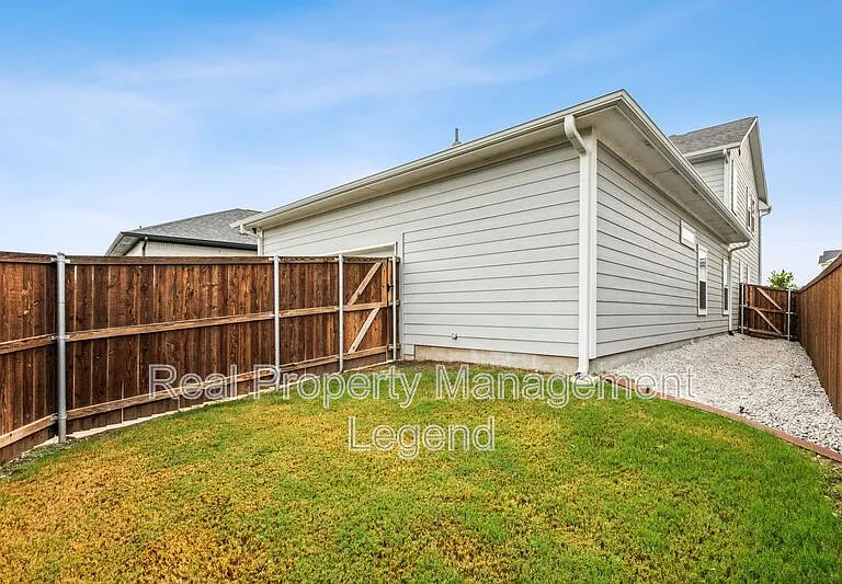 6644 Windfall Dr — Photo 30