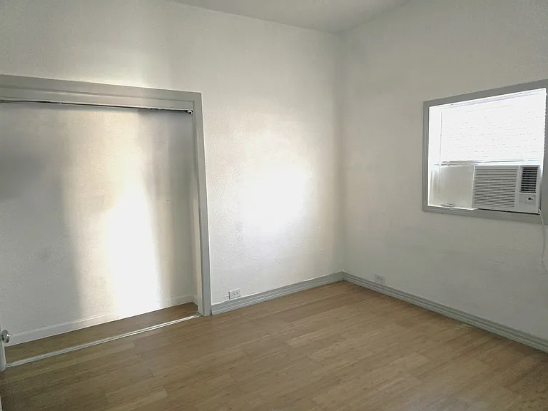 108 W Church Ave #B — Photo 8