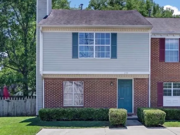 755 Huntly Dr, Chesapeake, VA 23320