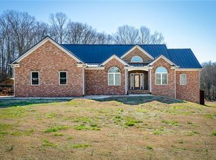 751 Stewart Gin Rd, Liberty, SC 29657