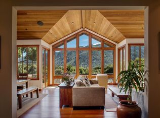 4 Live Oak Ln, Carmel Valley, CA 93924