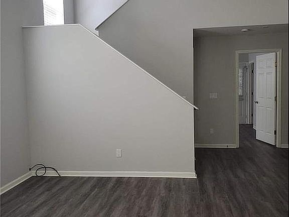 5th image of 1061 S 19th St
