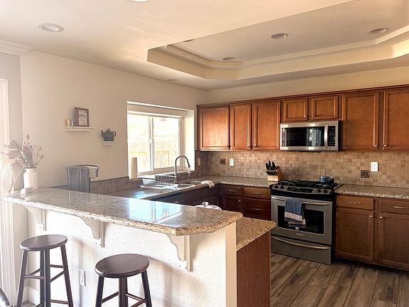 5th image of 4312 Tretorn Ave