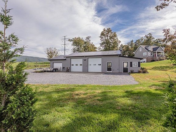 2nd image of 1788 Arkton Rd