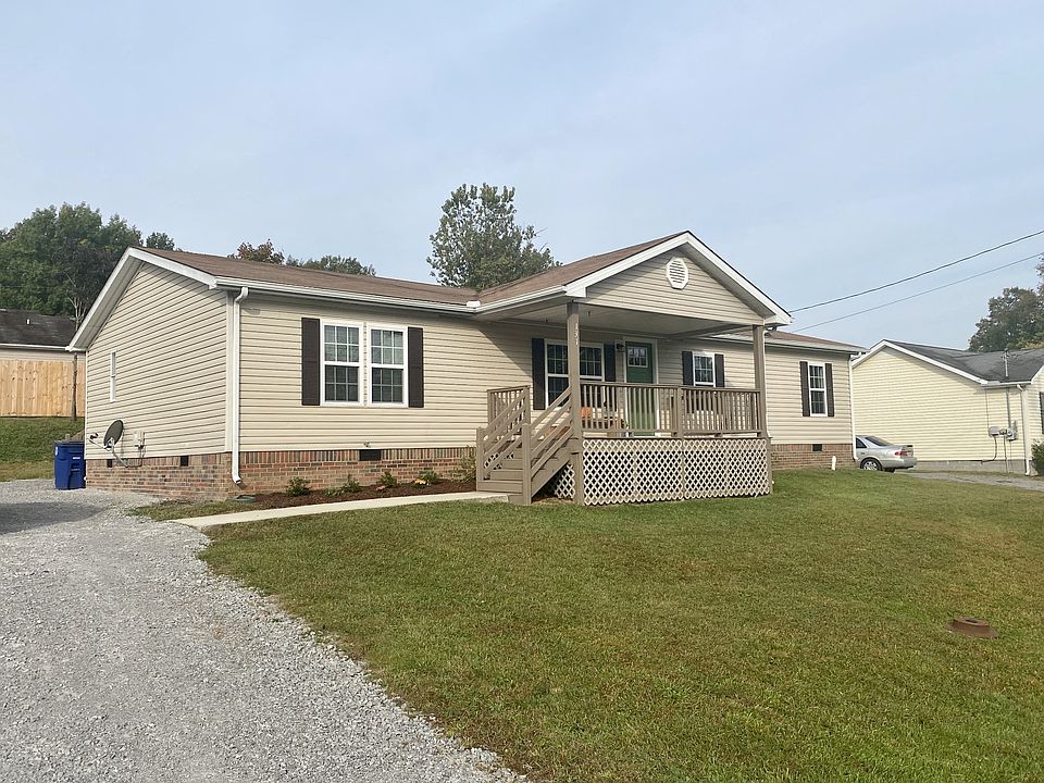 1st image of 131 Tanner Cir