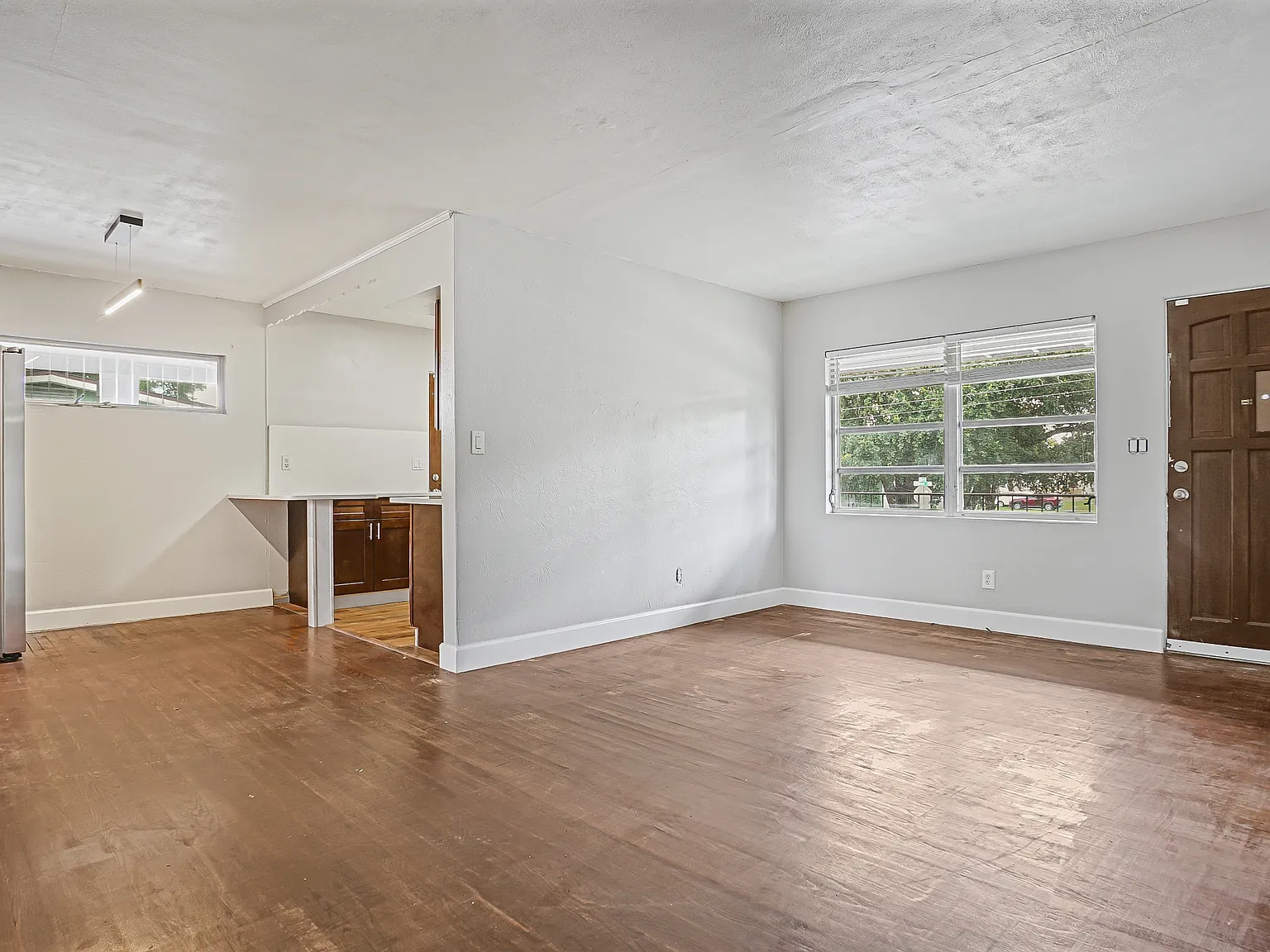 5518 Riviera Drive - 1 — Photo 3