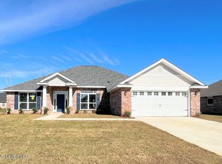 6208 Diamond Ln, Biloxi, MS 39532