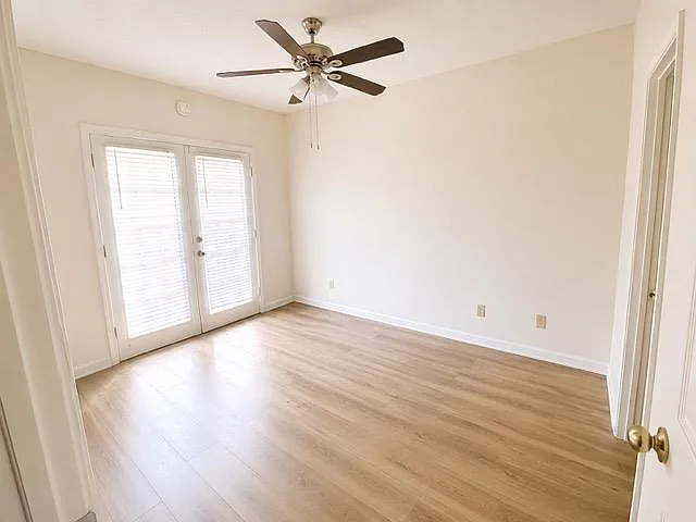 706 W 22nd St #205 — Photo 8