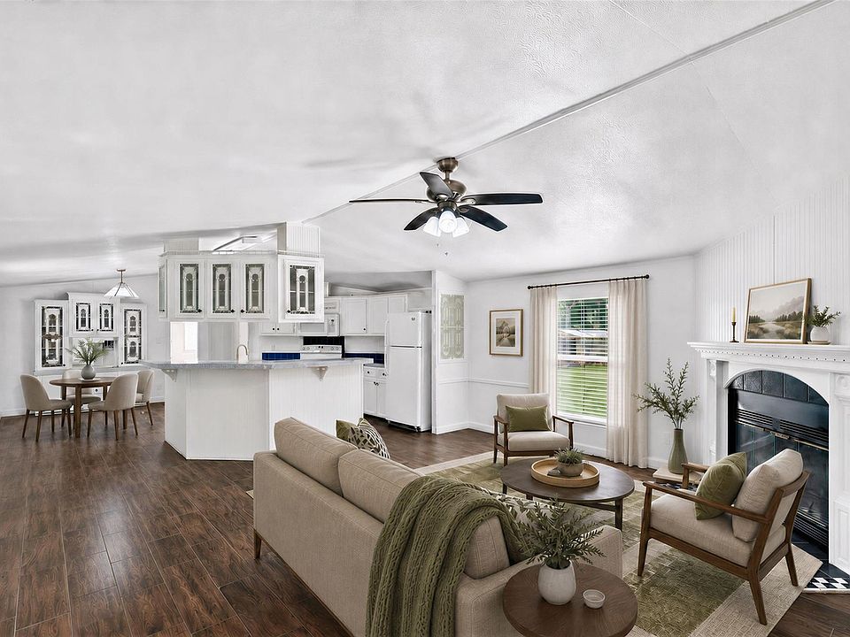 1st image of 21069 Lyndall Ln