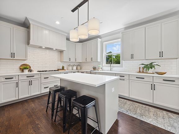4th image of 5907 Flagg Creek Ln