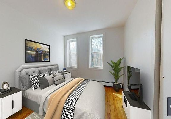 2nd image of 306 E 93rd St APT 2A
