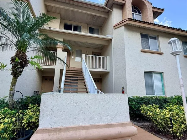 19216 Glenmoor Dr, West Palm Beach, FL