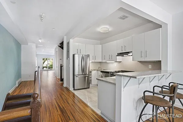 Rented by Brown Harris Stevens | media 4