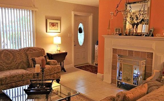 3rd image of 6652 E Tropicana Dr