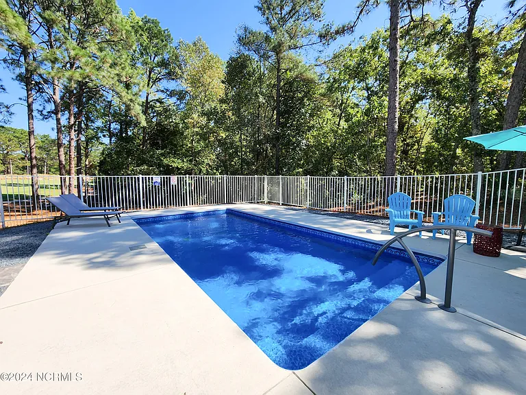 385 Central Dr — Photo 33