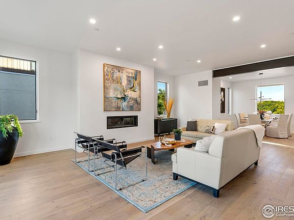 5th image of 2115 Vine Ave