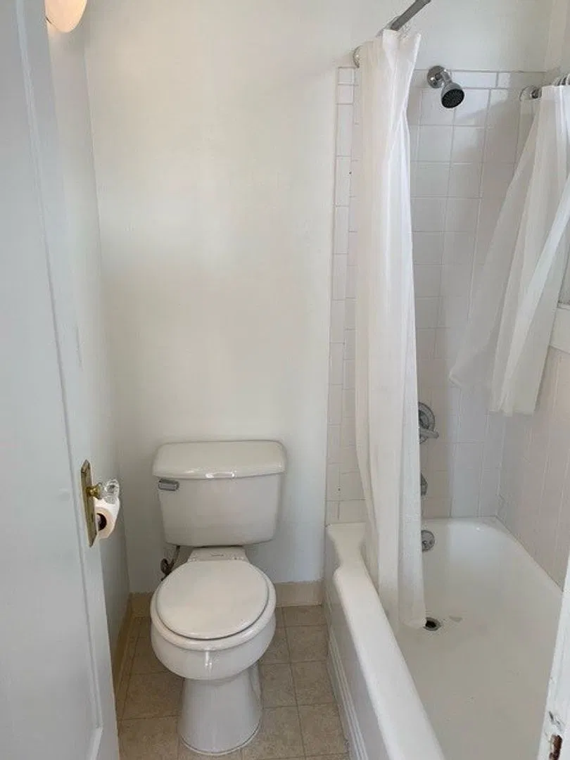 995 Pine St APT 503 - Image 3