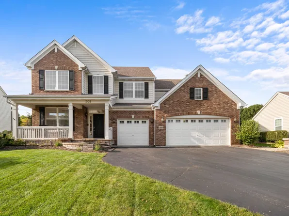 308 Comstock Dr, Elgin, IL 60124