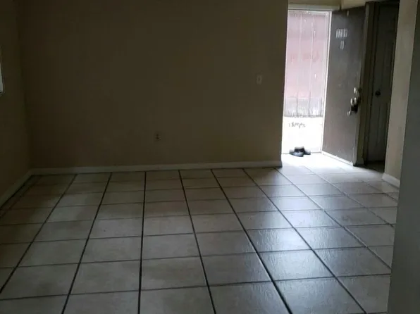 3219 SW 26th Ter, Gainesville, FL 32608