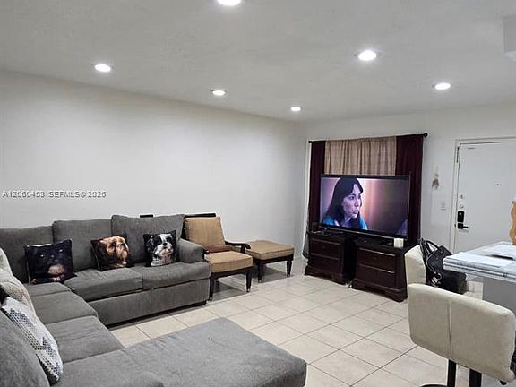 4th image of 13500 NE 3rd Ct APT 416