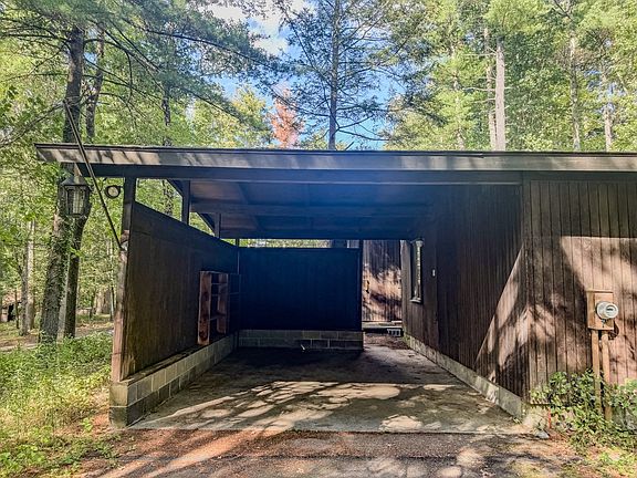 4th image of 68 Stony Hill Rd