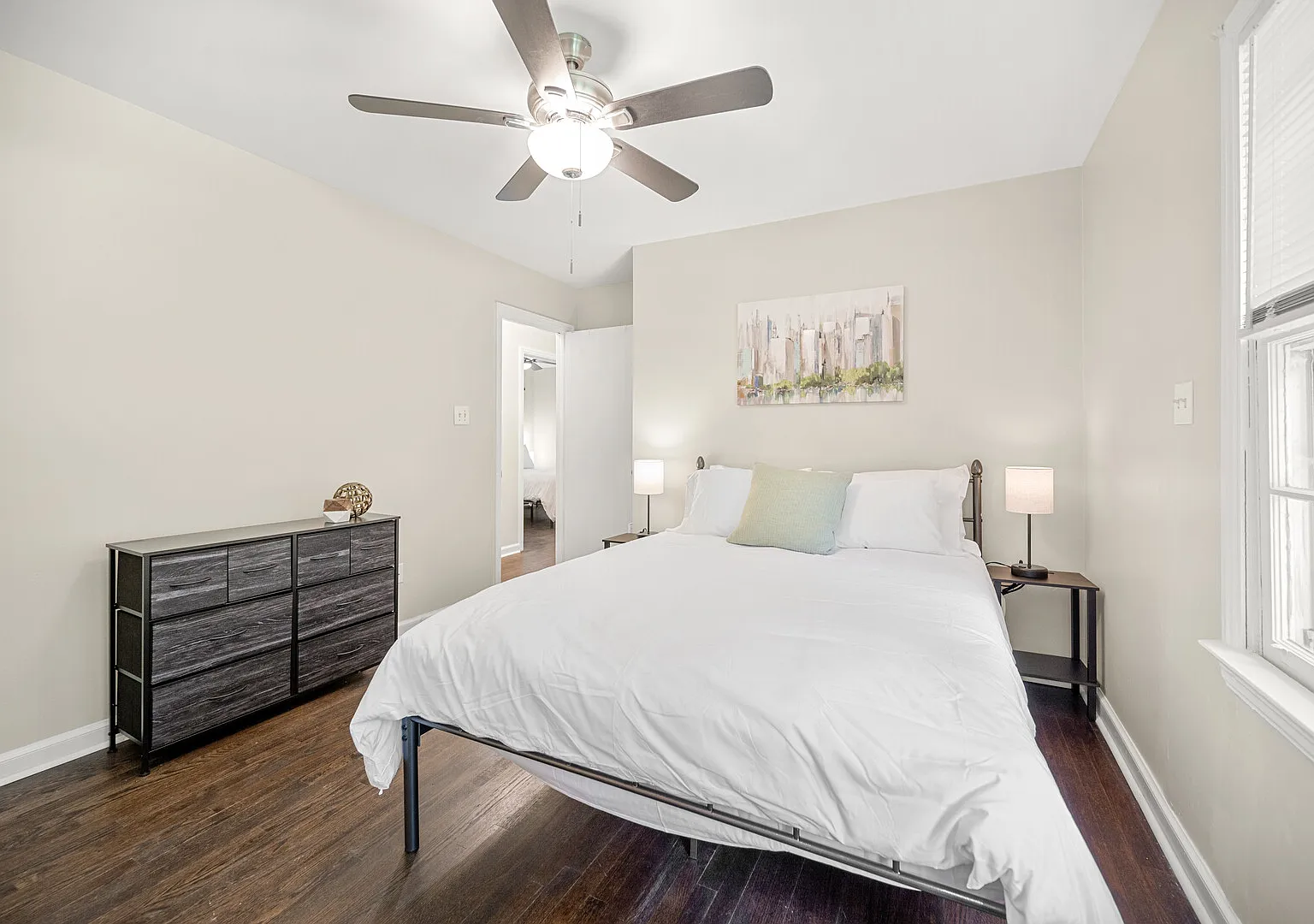 Quiet Retreat Close to Downtown Atlanta — Photo 4