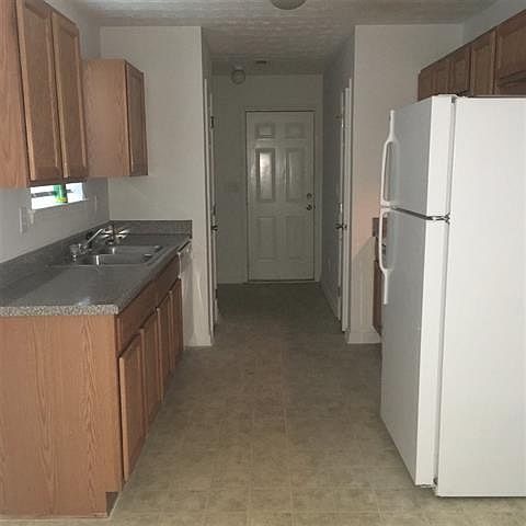2nd image of 240 Apple Valley Rd
