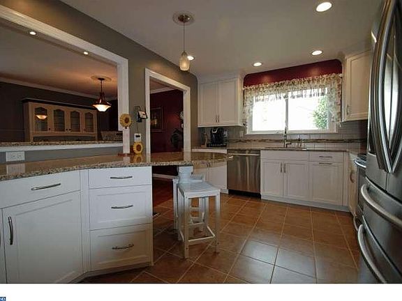 5th image of 134 Kane Dr