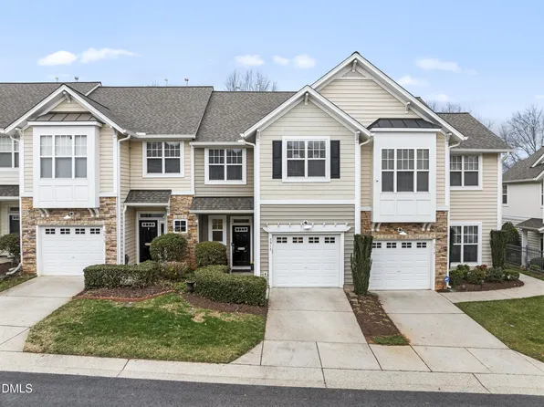 5917 Chivalry Ct, Raleigh, NC 27612