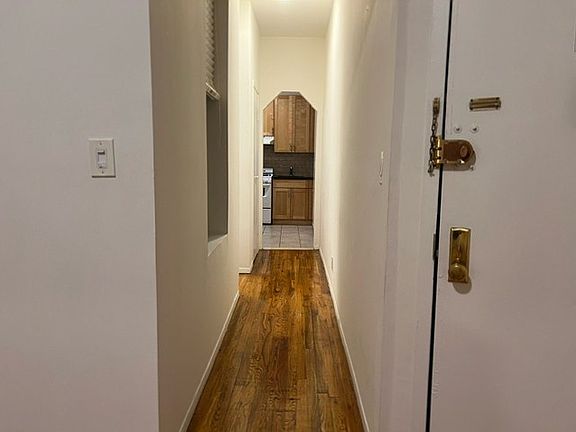 5th image of 245 E 83rd St APT 2D