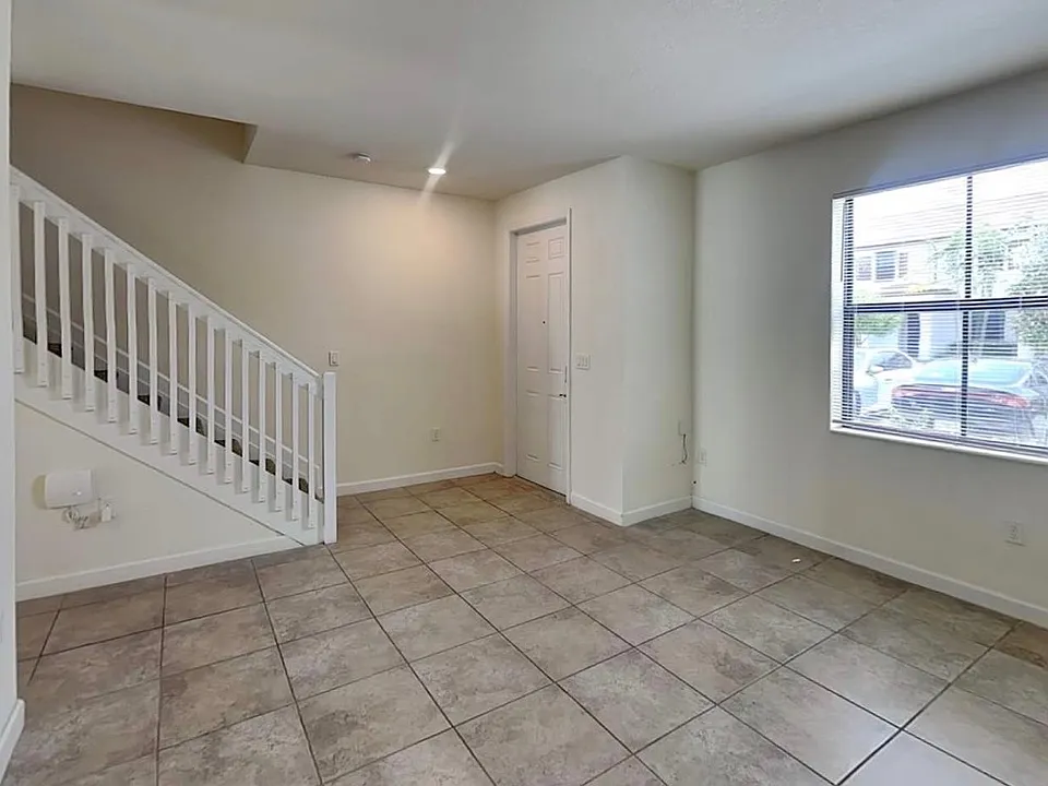 7004 Michigan Rd
