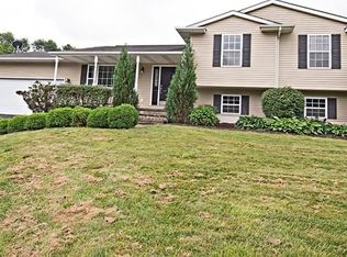 800 Schenley Rd, Leechburg, PA 15656