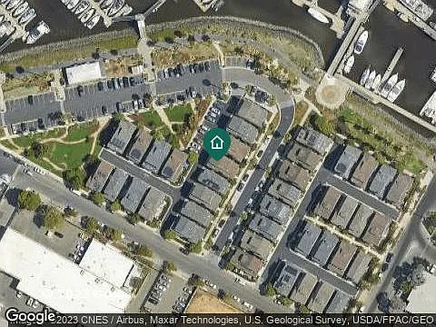 2067 Hibbard St — Photo 8