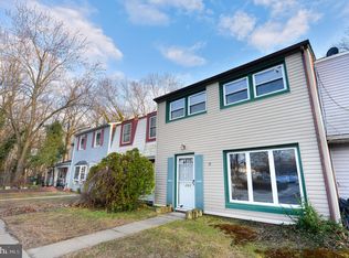 10 Ruscombe Ct, Willingboro, NJ 08046