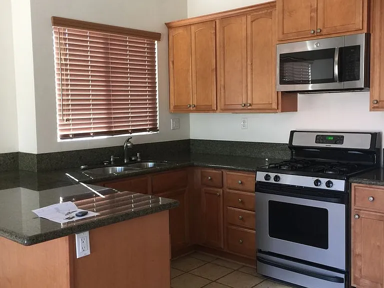 3769 Albatross St — Photo 5
