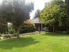 1st image of 711 N Grandview Dr