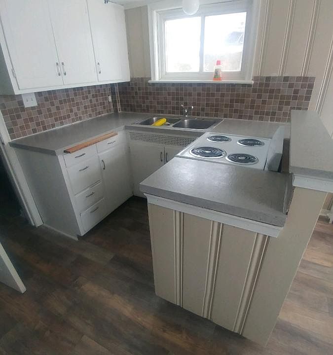 upated kitchen with new appliances