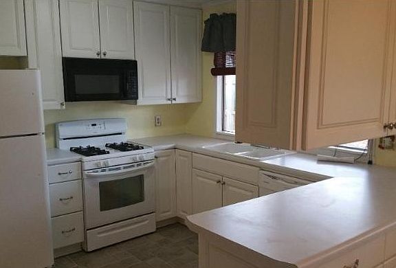 4th image of 9035A Watchwood Dr