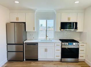 6281 Balmoral Dr #1, Huntington Beach, CA 92647