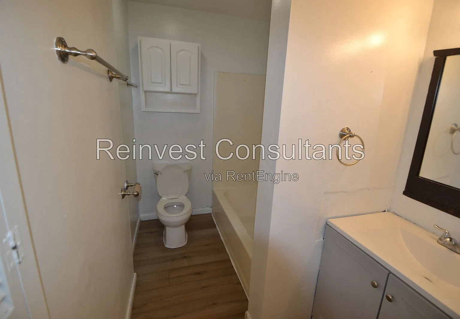 2 bed, 1.0 bath, 1400 sqft, $1,095 — Photo 3