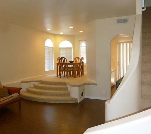 2nd image of 408 W Queen St APT 112