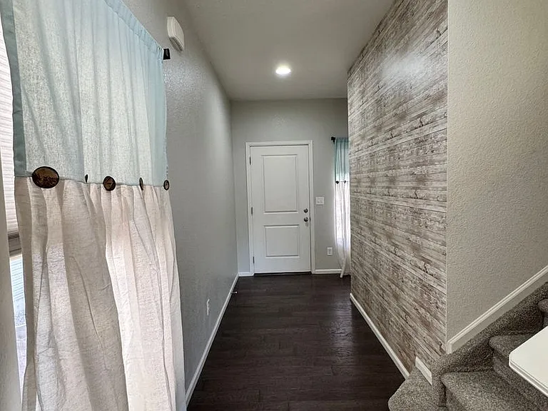 9093 Pacific Crest Dr — Photo 14