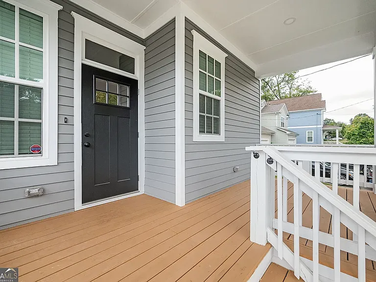 514 Griffin St NW — Photo 2