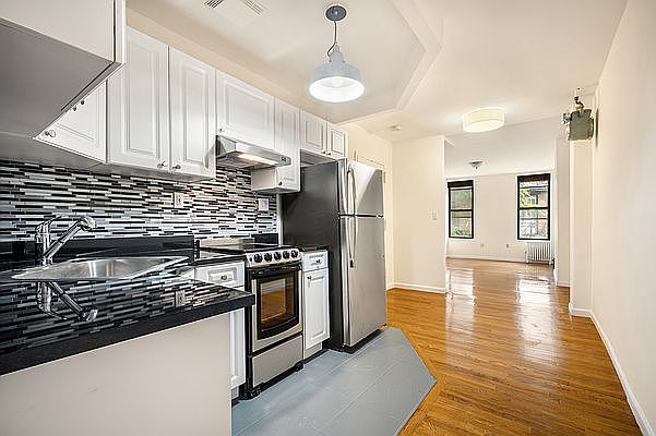 1st image of 250 Elizabeth St #2A