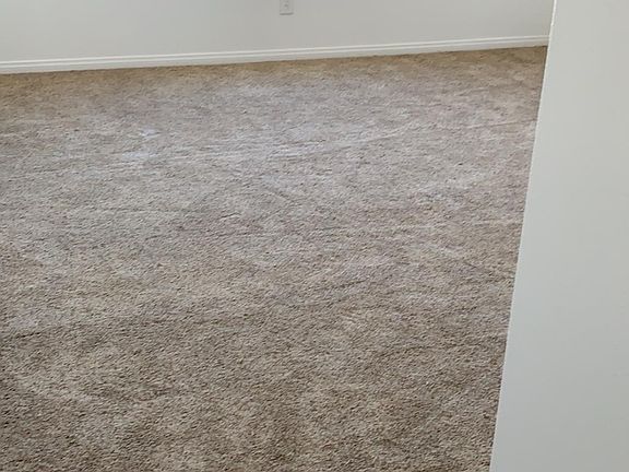 5th image of 4033 Lariat Dr