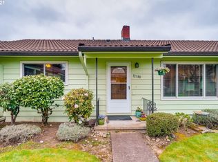 12380 SE Main St, Portland, OR 97233