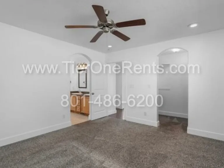 3818 E Rose Hearty Ln — Photo 13