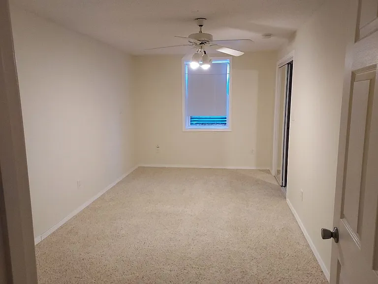 206 Acorn Ln — Photo 12