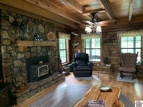 4th image of 51 Woodridge Ln