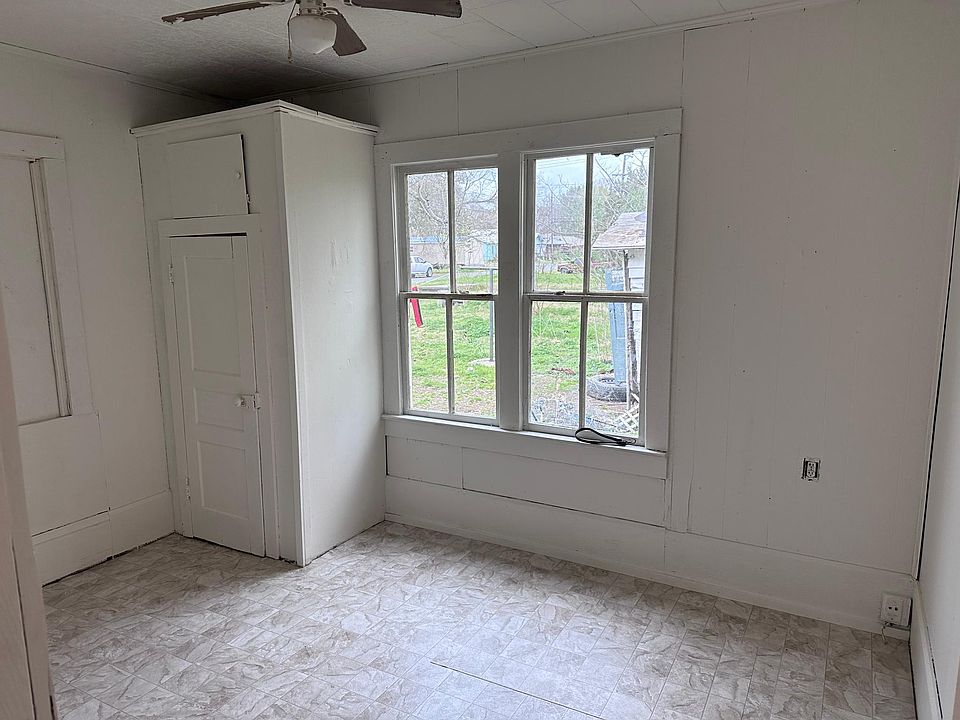 2nd image of 420 Spann Ave